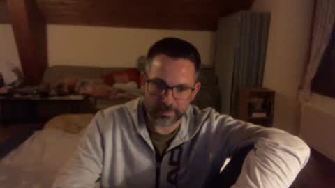 supersquirrel81 online show from November 24, 2025, 7:02 pm