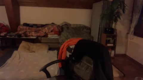 supersquirrel81 online show from January 18, 2026, 5:50 pm