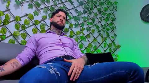 supreme_alpha_ online show from January 16, 2026, 4:38 am