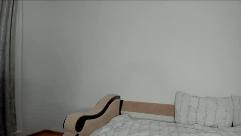 surfsexcouple online show from May 16, 2026, 9:13 pm