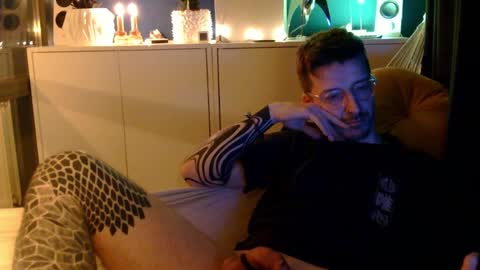 SurgicalSteel online show from February 6, 2025, 10:43 pm