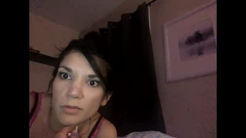 surialuv online show from March 10, 2025, 9:43 am