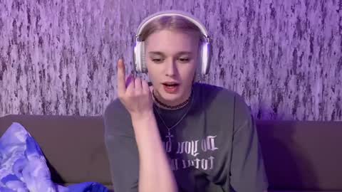 Snapshot of susan228 chatting on January 24, 2025, 9:26 pm Vladiva online show from January 24, 2025, 9:26 pm