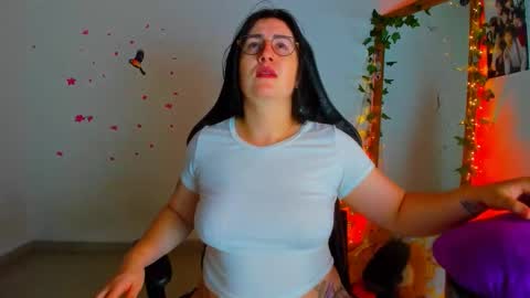 Snapshot of susan_fox1 chatting on October 13, 2025, 7:14 pm Dani online show from October 13, 2025, 7:14 pm