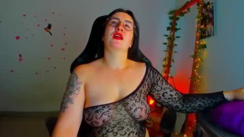 Snapshot of susan_fox1 chatting on November 23, 2025, 7:02 pm Dani online show from November 23, 2025, 7:02 pm