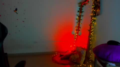 Snapshot of susan_fox1 chatting on December 1, 2025, 7:30 pm Dani online show from December 1, 2025, 7:30 pm