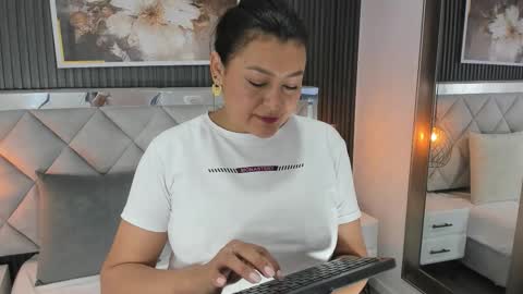 Snapshot of susan_sexy_milf chatting on January 9, 2026, 11:46 am SUSANA online show from January 9, 2026, 11:46 am