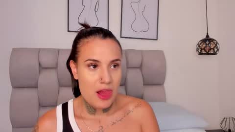 Susan online show from October 18, 2025, 7:58 pm