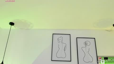 Susan online show from April 11, 2026, 8:35 pm