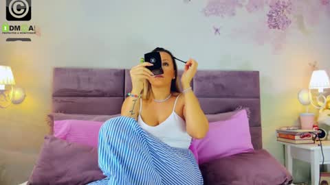 Snapshot of susanjewel chatting on January 21, 2025, 8:19 am SusanJewel online show from January 21, 2025, 8:19 am