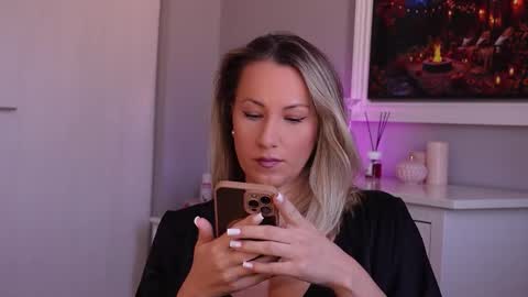 Snapshot of susanjewel chatting on October 25, 2025, 8:11 am SusanJewel online show from October 25, 2025, 8:11 am