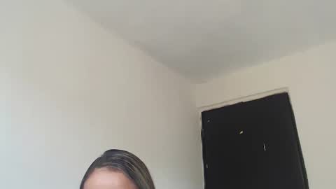 Snapshot of susanleroy chatting on February 6, 2025, 12:37 pm susanleroy online show from February 6, 2025, 12:37 pm