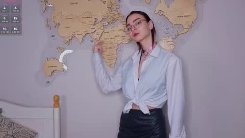 susannahtrojahn online show from February 13, 2026, 3:41 pm