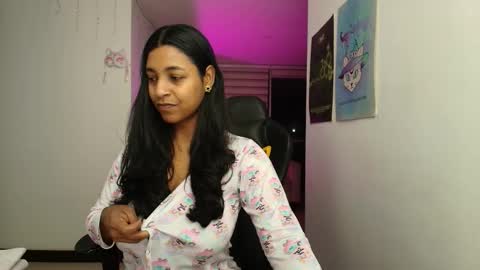 Susan Rhodes online show from October 1, 2025, 9:04 am