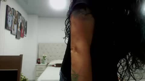 Susi online show from April 25, 2026, 2:14 am