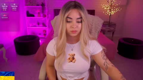 Susie online show from April 15, 2026, 9:59 pm