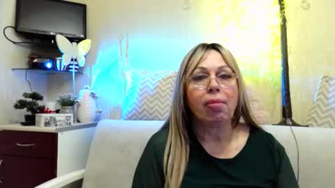 Snapshot of susiexnoreen chatting on April 17, 2026, 3:09 am SusiexNoreen online show from April 17, 2026, 3:09 am