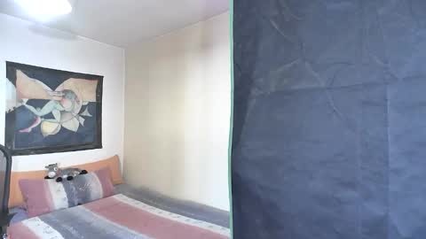 susioo online show from April 15, 2026, 7:59 am