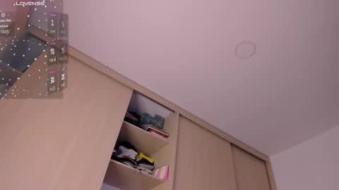 Juliana garcia online show from February 15, 2026, 3:25 am