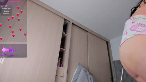 Juliana garcia online show from April 18, 2026, 7:58 pm