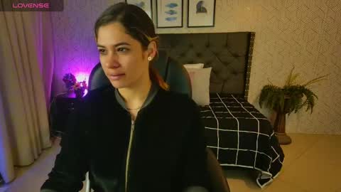 Snapshot of sussy__stone chatting on December 2, 2024, 12:29 pm online show from December 2, 2024, 12:29 pm