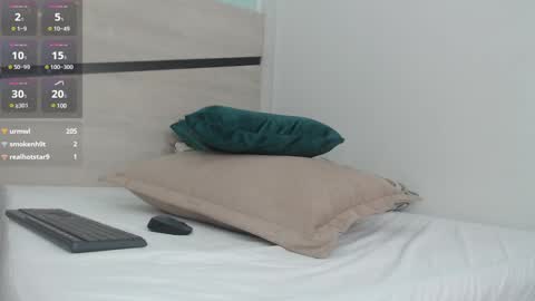 sussy leon online show from March 10, 2025, 4:14 pm