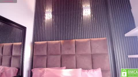 Snapshot of sussy_vixen chatting on March 3, 2026, 3:56 am sussy_vixen online show from March 3, 2026, 3:56 am