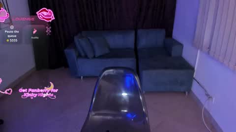 Susy online show from December 14, 2025, 3:45 am