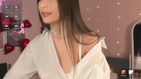 Snapshot of suzane_martin chatting on February 13, 2026, 3:02 am Hey Im Suzane online show from February 13, 2026, 3:02 am