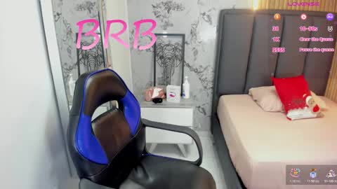 S U Z E T  online show from December 16, 2025, 7:41 pm