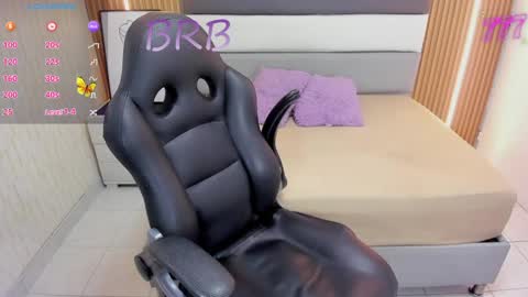 Snapshot of suzetmonaco chatting on May 26, 2026, 7:43 pm S U Z E T online show from May 26, 2026, 7:43 pm
