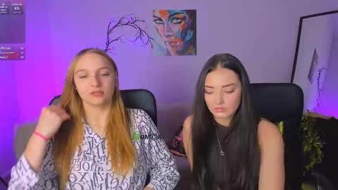 suzi_love online show from October 13, 2025, 12:38 pm