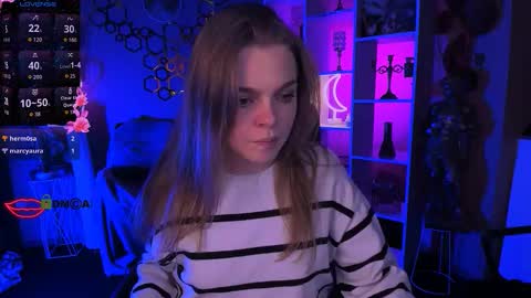 suzi_love online show from October 14, 2025, 12:44 am
