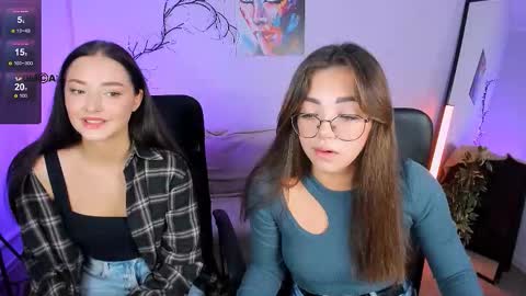 suzi_love online show from October 15, 2025, 12:05 pm