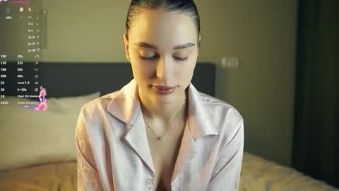 Snapshot of suziegoglia chatting on January 17, 2026, 9:18 pm Kristanna online show from January 17, 2026, 9:18 pm