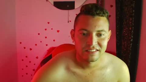 Snapshot of sven_fox723 chatting on May 11, 2026, 4:04 pm Sven online show from May 11, 2026, 4:04 pm