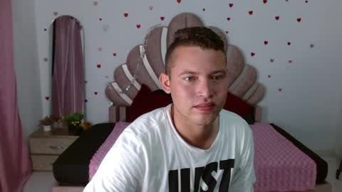 Snapshot of sven_fox723 chatting on May 16, 2026, 1:10 pm Sven online show from May 16, 2026, 1:10 pm