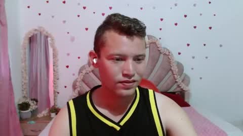 Snapshot of sven_fox723 chatting on May 26, 2026, 12:34 pm Sven online show from May 26, 2026, 12:34 pm