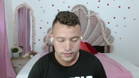 Snapshot of sven_fox723 chatting on May 28, 2026, 5:10 pm Sven online show from May 28, 2026, 5:10 pm