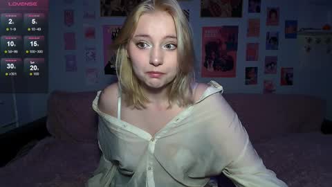 Snapshot of sw_k1ra chatting on April 6, 2026, 5:25 pm Kira online show from April 6, 2026, 5:25 pm