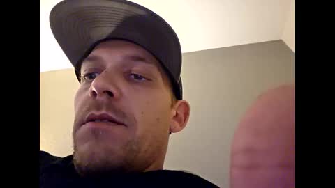swamprat1991 online show from May 20, 2026, 3:56 am