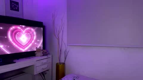 Valeria online show from April 9, 2026, 8:09 am