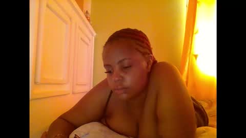 Snapshot of sweet52537 chatting on October 13, 2025, 6:24 am sweet52537 online show from October 13, 2025, 6:24 am