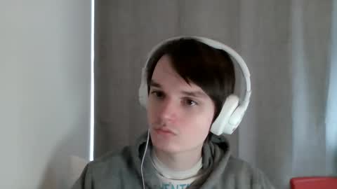 Sweet boy online show from April 13, 2026, 2:44 pm
