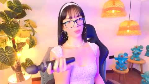 Snapshot of sweet_1angel chatting on April 23, 2026, 4:03 am Sweet 1Angel online show from April 23, 2026, 4:03 am