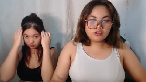 Snapshot of sweet_69ally chatting on June 1, 2026, 4:52 pm ally online show from June 1, 2026, 4:52 pm