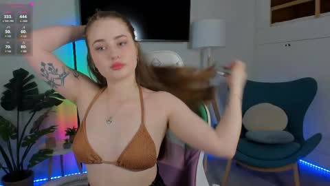 Sweet  Amily online show from May 26, 2026, 12:45 pm