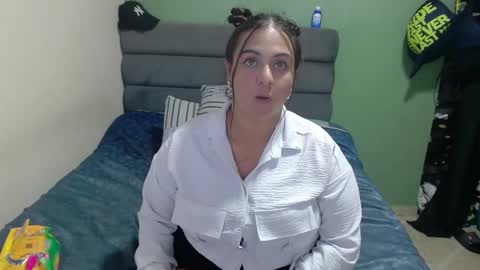 Snapshot of sweet__nikol chatting on February 12, 2025, 10:48 pm Nikol online show from February 12, 2025, 10:48 pm