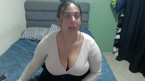 Snapshot of sweet__nikol chatting on March 6, 2025, 3:24 pm Nikol online show from March 6, 2025, 3:24 pm