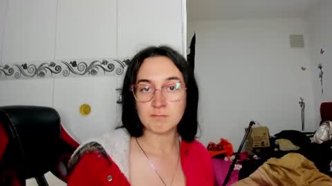 sweet__suck69bitch online show from June 17, 2026, 5:10 am